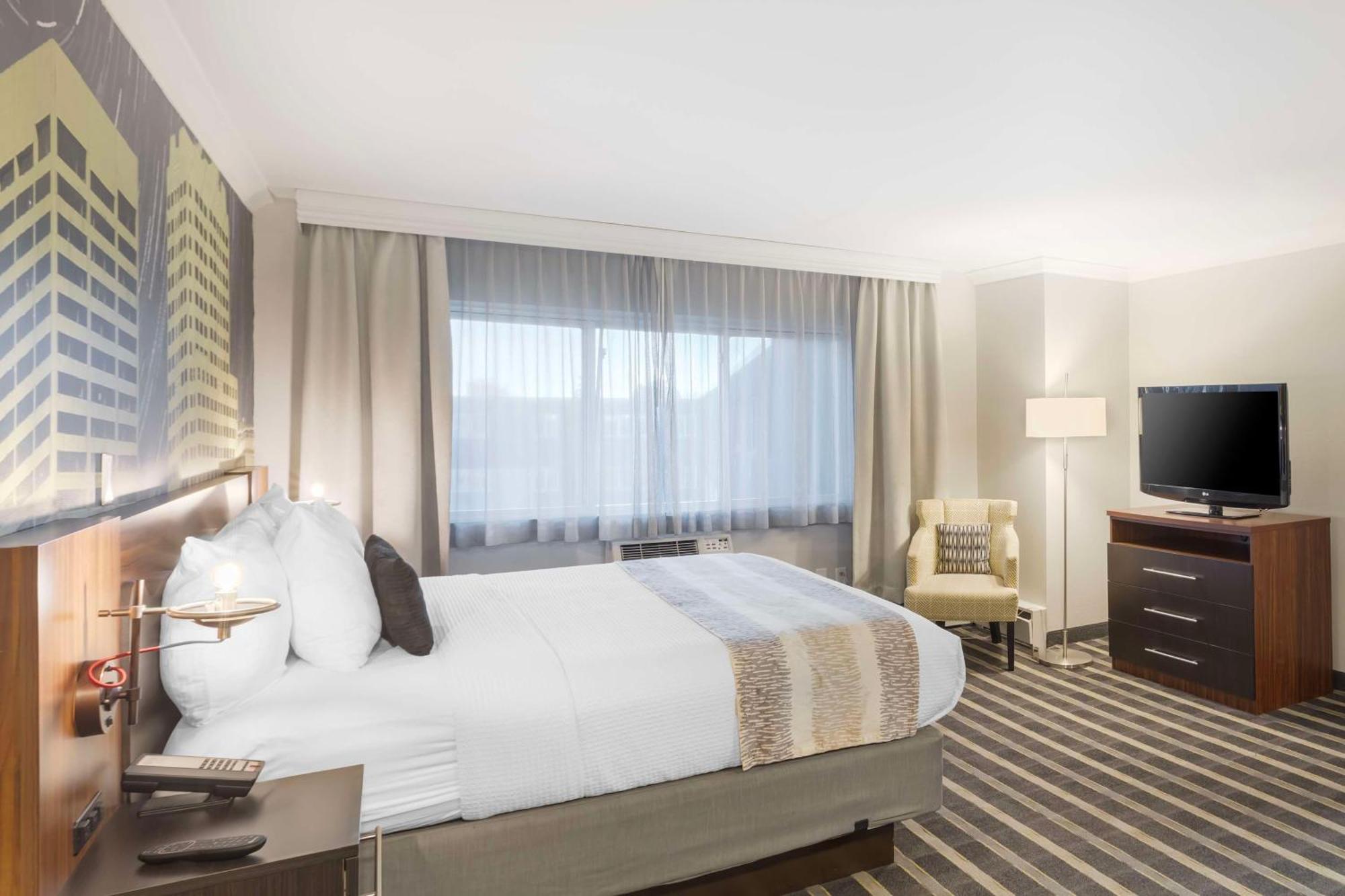Best Western Plus Milwaukee West Dış mekan fotoğraf