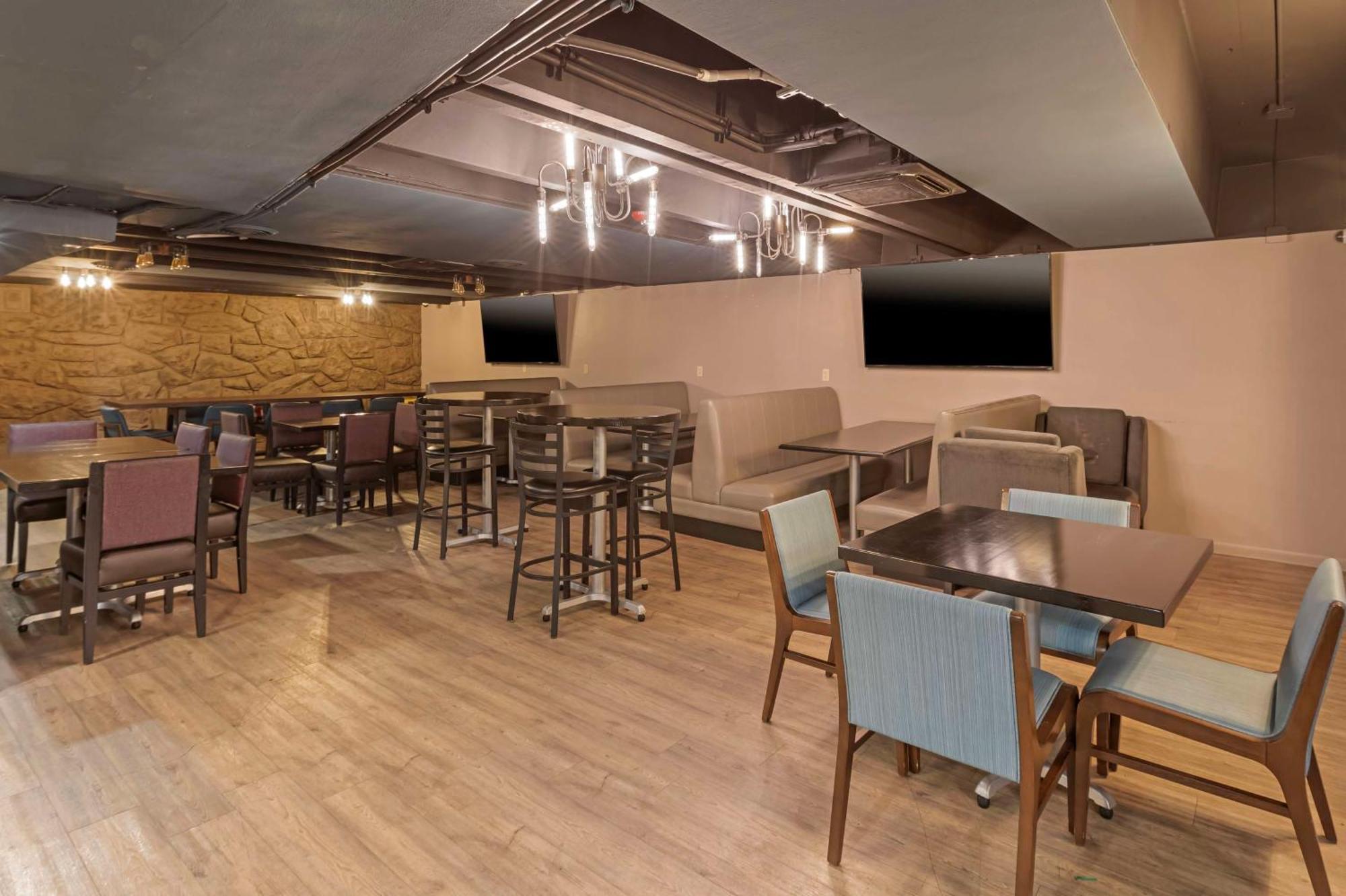 Best Western Plus Milwaukee West Dış mekan fotoğraf